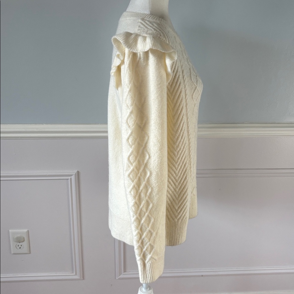 TALBOTS Cable Knit Ruffle Crewneck Sweater Cream Ivory Soft Size Large - Picture 5 of 10